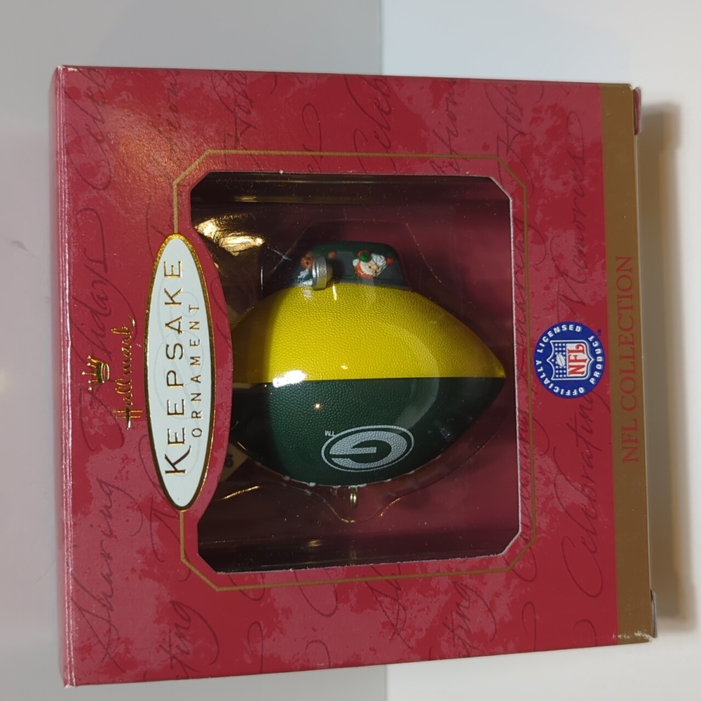 1997 Hallmark NFL blimp ornament Green Bay Packers Vintage